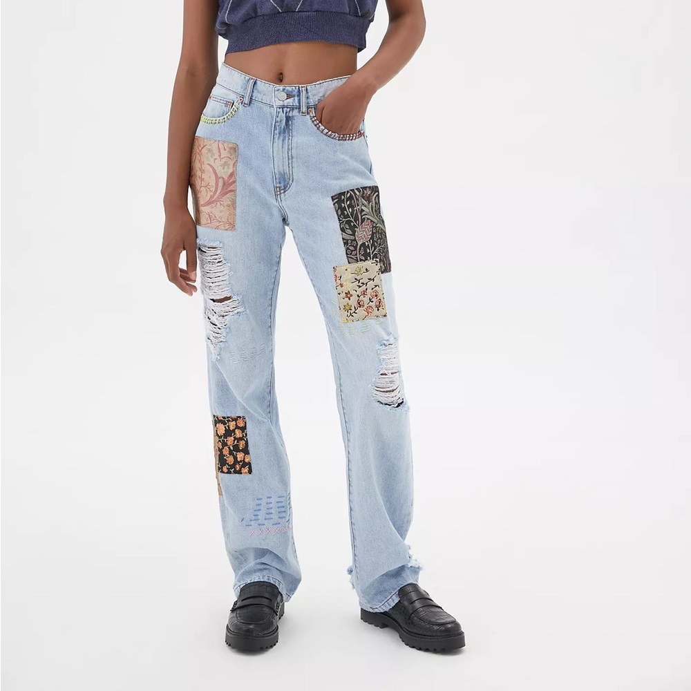 Urban Outfitters BDG | High-Waisted Cowboy Jeans in Printed Patchwork - 27